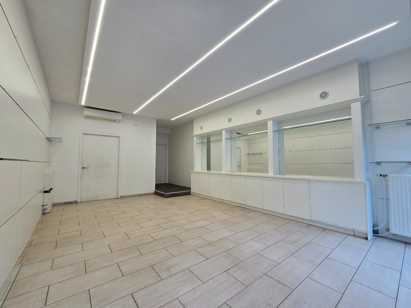Commercial for rent in Hasselt - photo 3