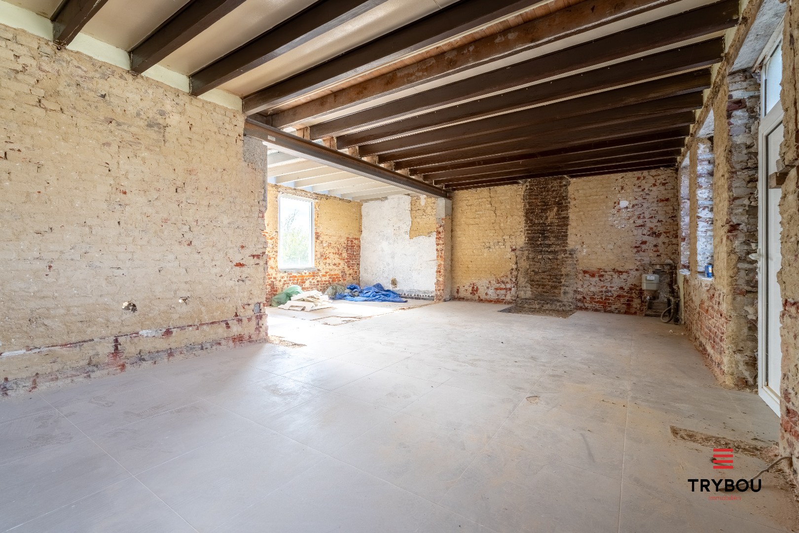 Te renoveren alleenstaande woning op een ruim perceel van 896m² in Houthulst - foto 4