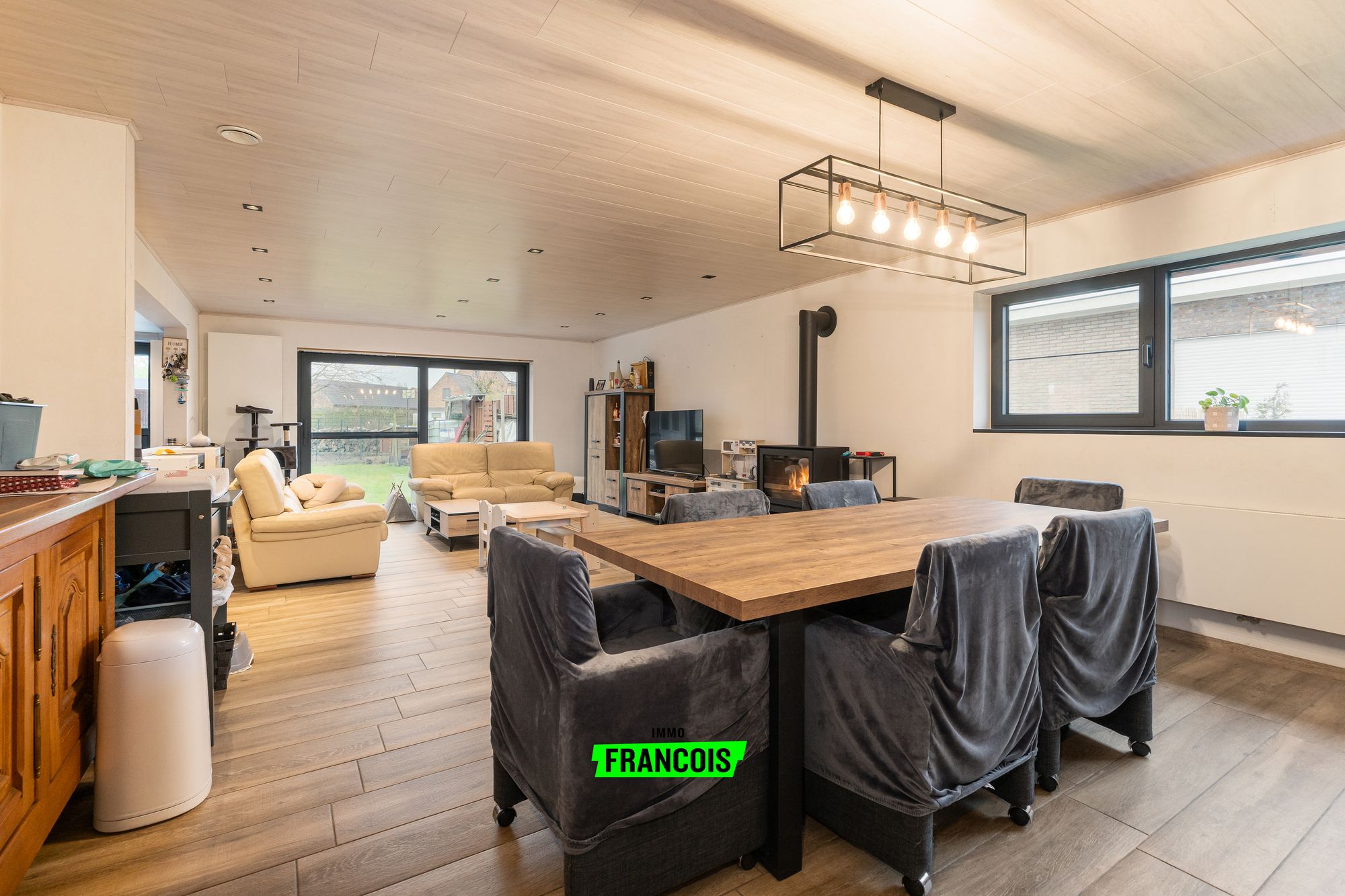 Gerenoveerde en energiezuinige woning met drie slaapkamers te koop in Knesselare - foto 4