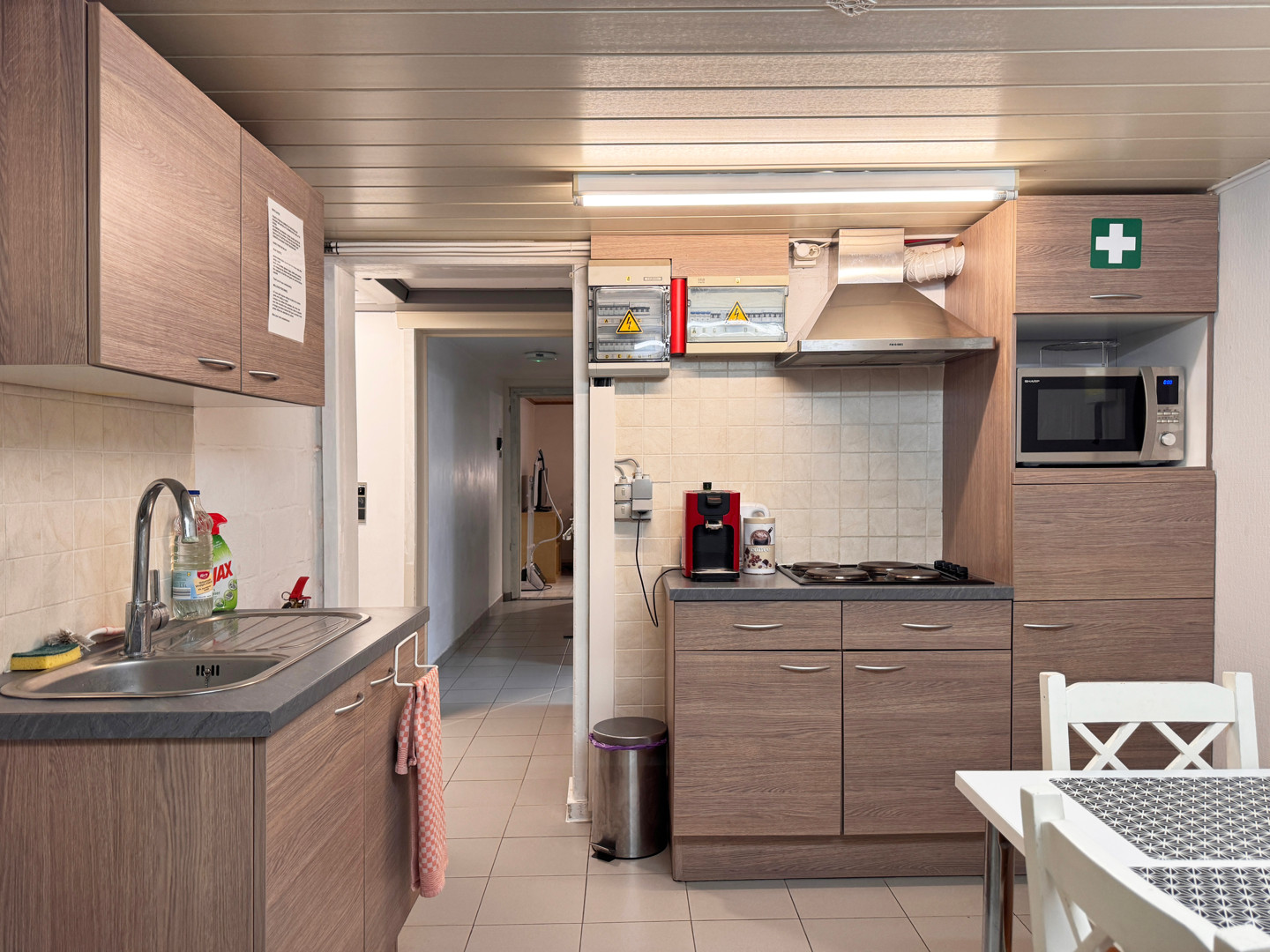 Ruim appartement met 3 slpkmrs, tuin en autostaanplaats te koop op goede ligging in Merelbeke. - foto 5