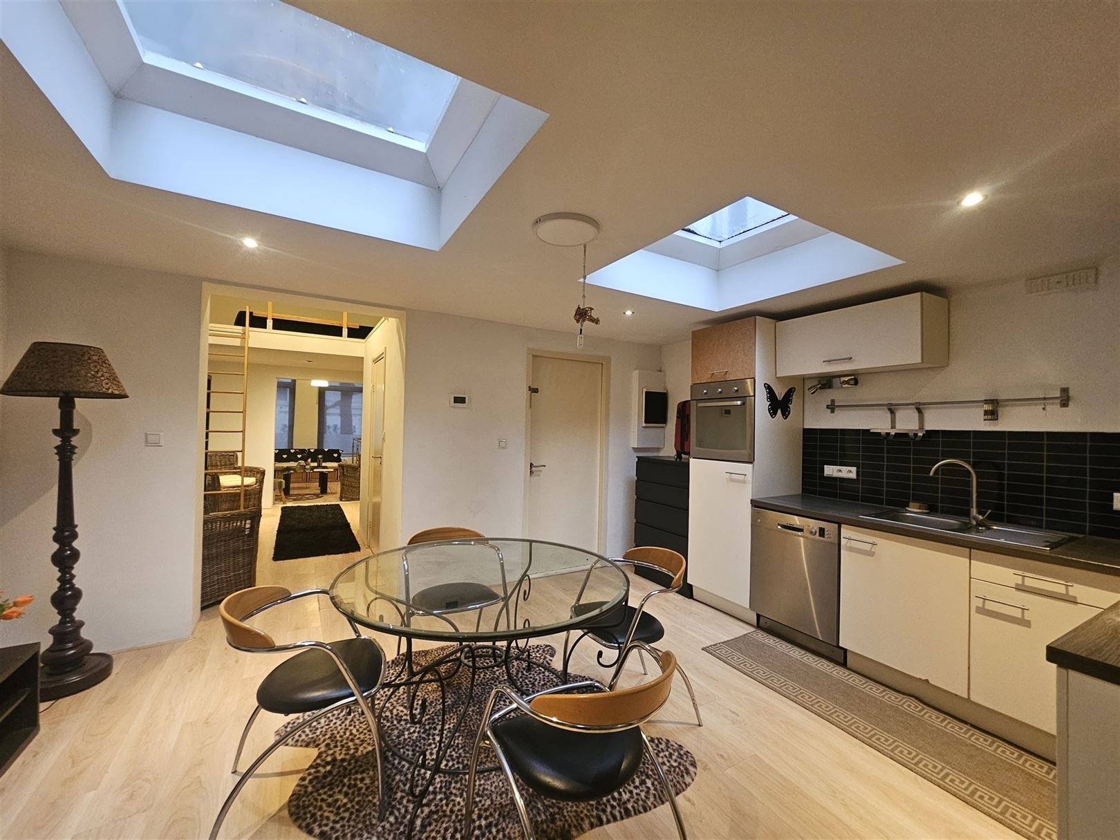 Zeer gunstig gelegen appartement vlakbij Italiëlei.  - foto 2