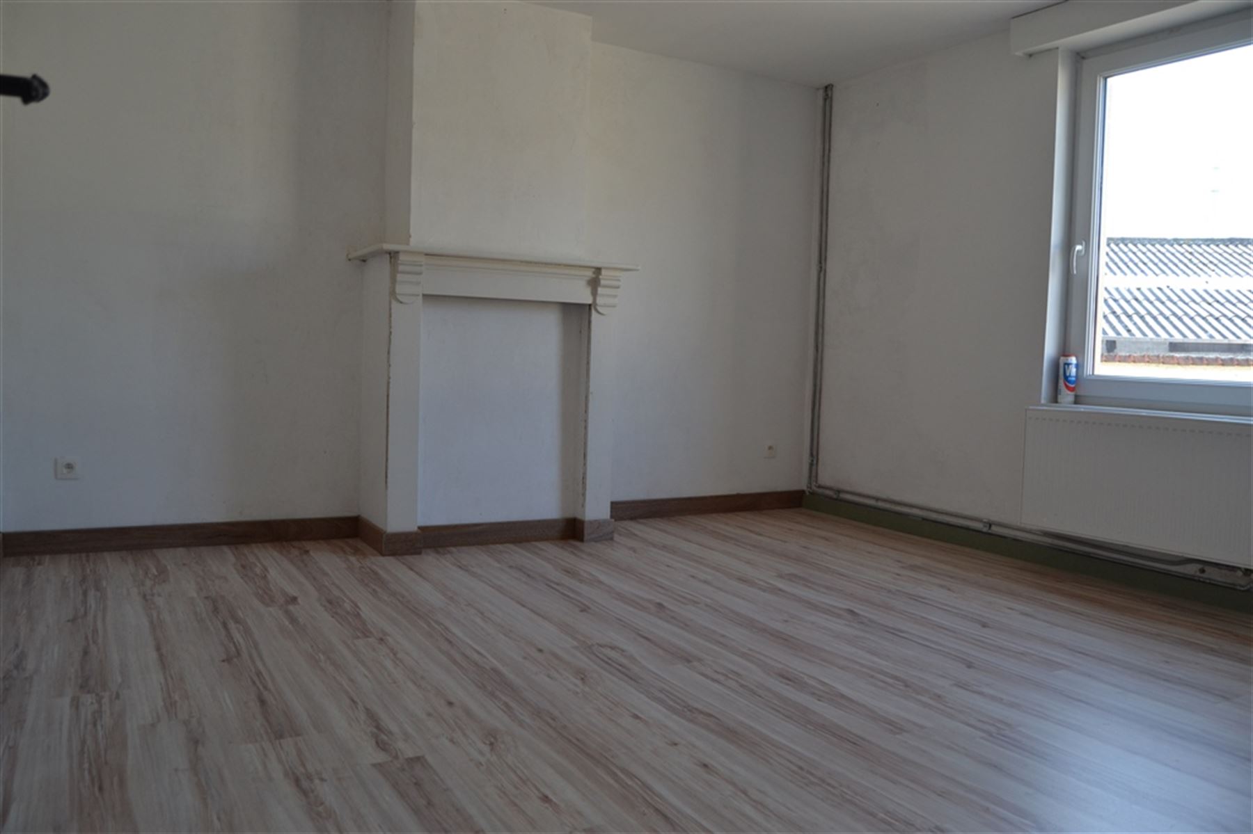 Ruime woning met drie slaapkamers en groot terras in het centrum van Vichte - foto 5