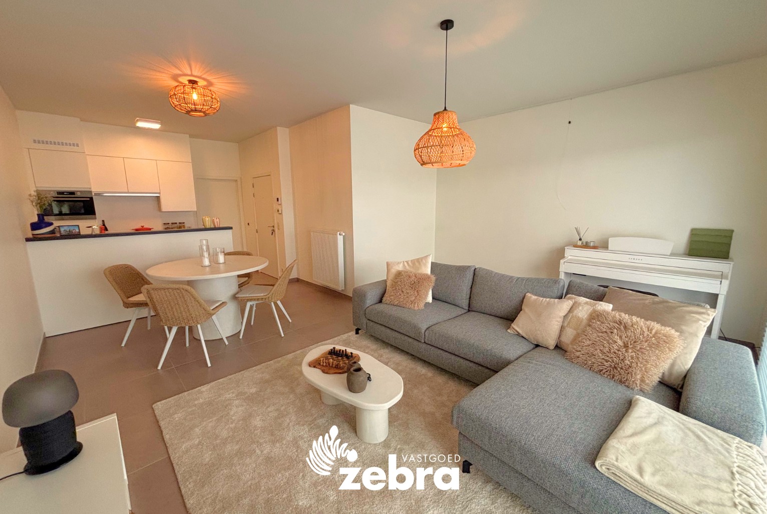 Instapklaar gelijkvloers appartement met private tuin en garage op toplocatie in Roeselare! - foto 5