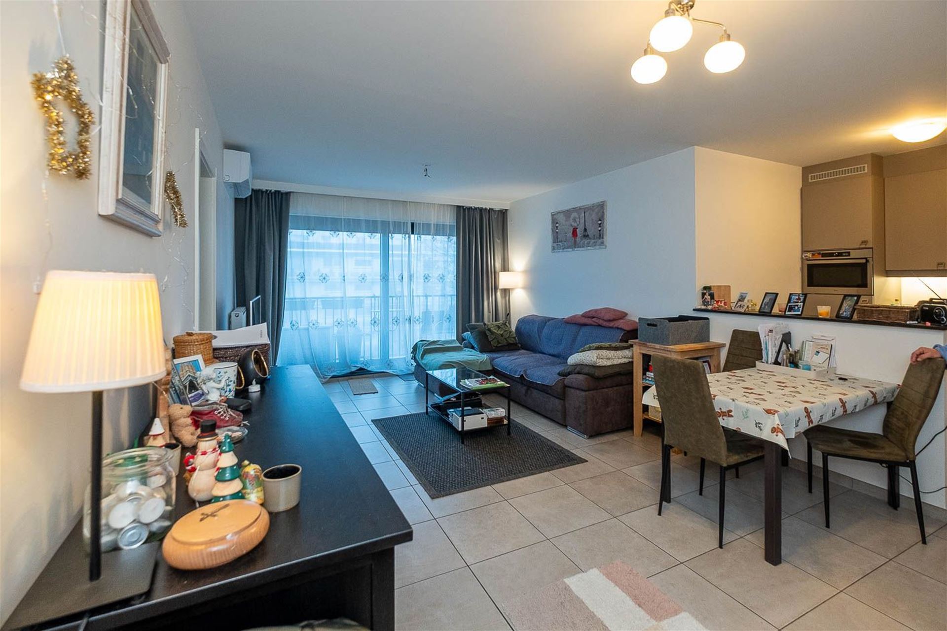 Recent appartement met 1 slaapkamer, autostaanplaats en zeer grote kelderberging - foto 3