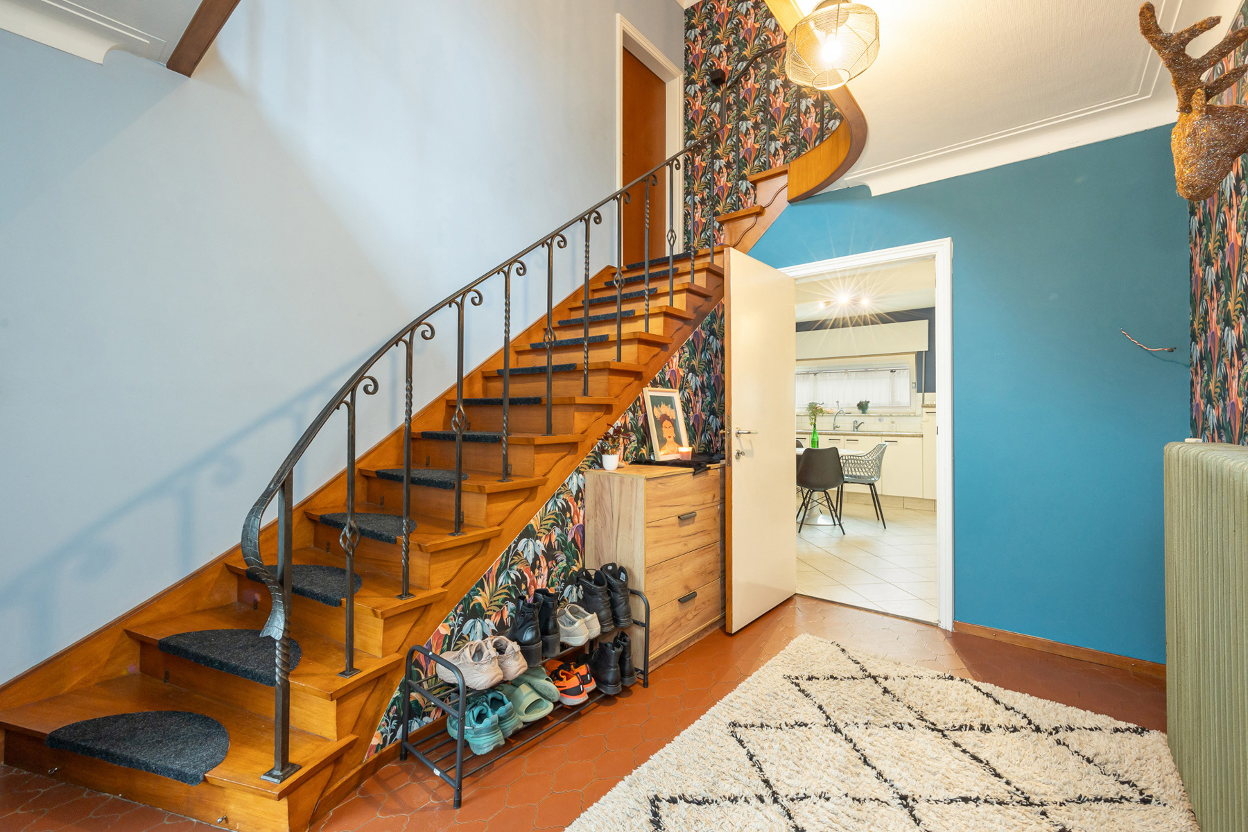 Gezellige gezinswoning met drie slaapkamers op perceel van 378 m². - foto 3