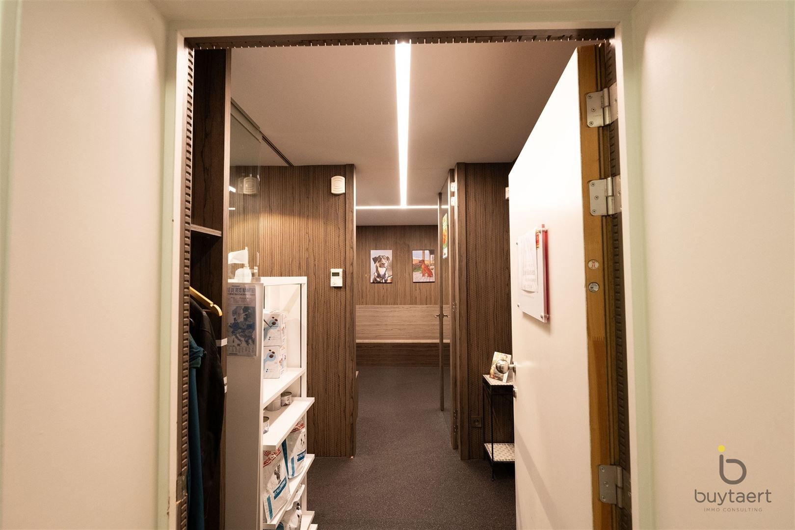 RUIME EN LICHTRIJKE PRAKTIJK IN GELIJKVLOERSAPPARTEMENT MET PRIVÉ-TUIN - foto 5