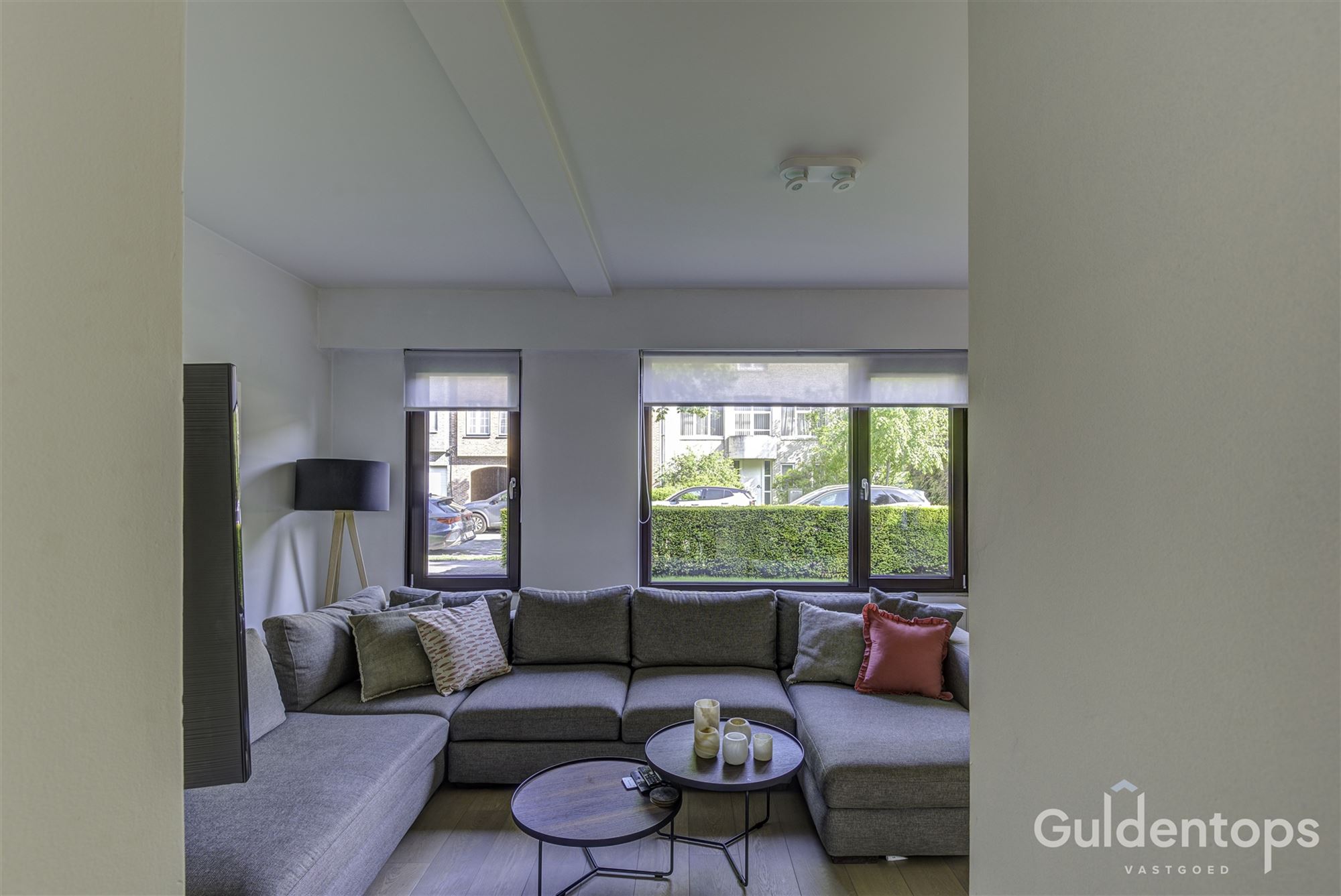 Modern ruim gelijkvloers (2 slk) appartement met ruime tuin - foto 3