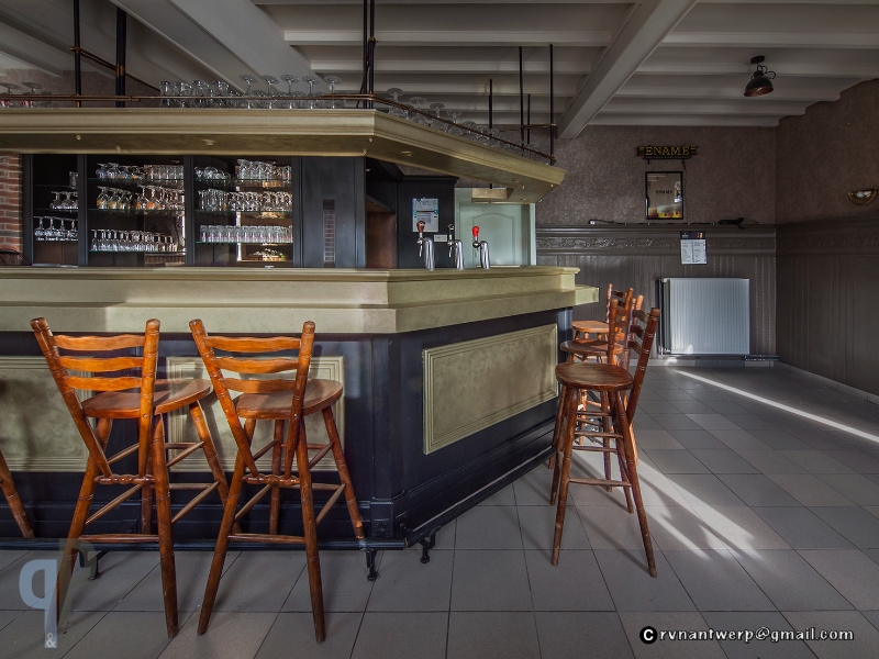 Handelspand met koer en grote garage - foto 4