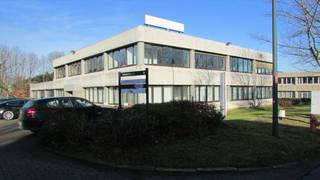 Kantoren te huur in het keiberg park aan uiterst interessante voorwaarden. Vlakbij op- en afritten van de Ring van Brussel, op 10 minuten van de luchthaven van Zaventem.<br /> <br /> Kosten en taksen: Op aanvraag.