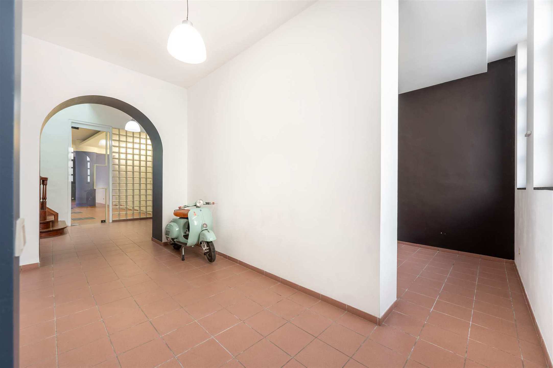 Herenhuis met zuidgerichte tuin en terras in het historisch centrum - foto 2