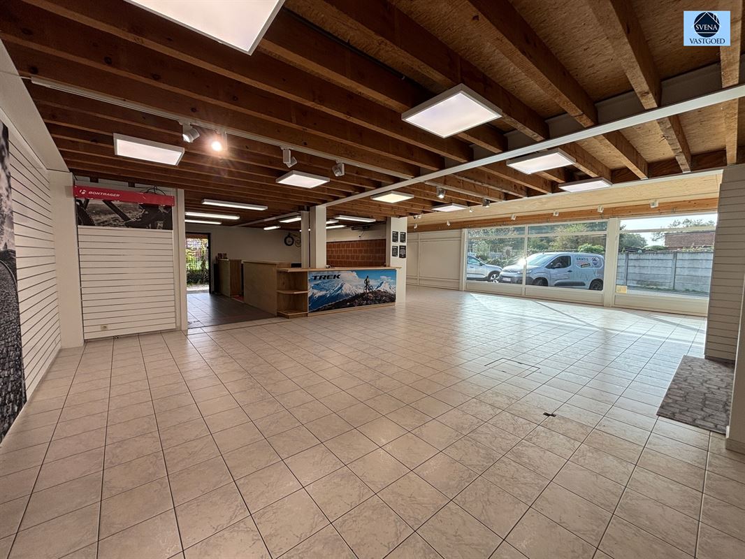 COMMERCIELE RUIMTE MET DUPLEXAPPARTEMENT- VEEL MOGELIJKHEDEN EN UITSTEKENDE ZICHTBAARHEID - foto 5