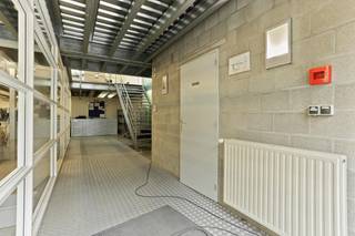 Prachtig, ruim kantoor, gelegen op de Atealaan in Herentals, vlakbij E313.<br />Op de benedenverdieping bevindt zich een groot bureel, archiefruimten en sanitaire voorzieningen.<br />Op de bovenverdieping bevinden zich meerdere bureelruimten en een vergaderruimte.<br />Voor meer informatie kan u contact opnemen met Stef Proost Immobiliën op 014/59.10.20 of via info@stefproost.be.