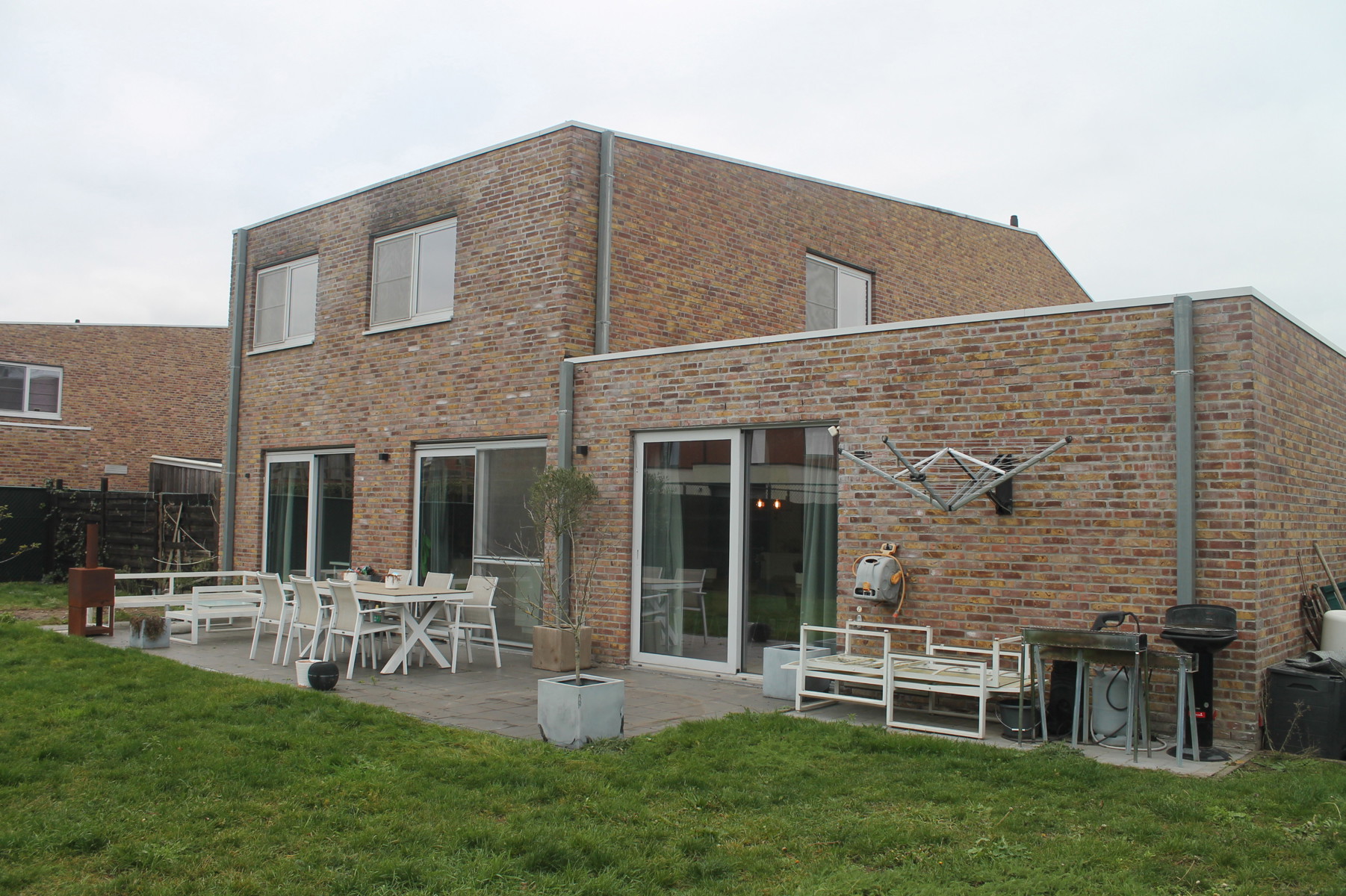 Gezellige gezinswoning met 4 slaapkamers. - foto 1