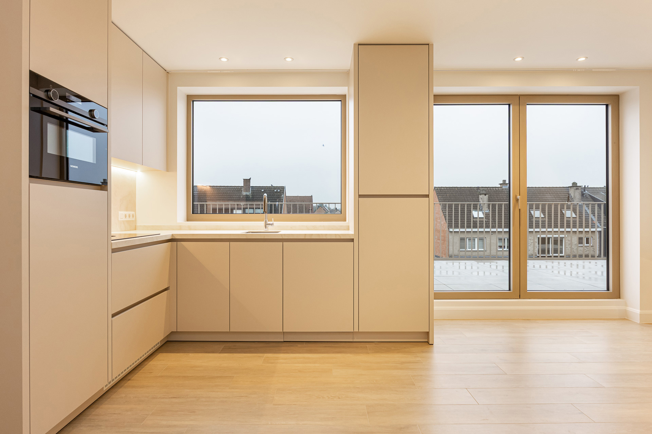 Nieuwbouw penthouse met 1 slaapkamer en groot terras - foto 2