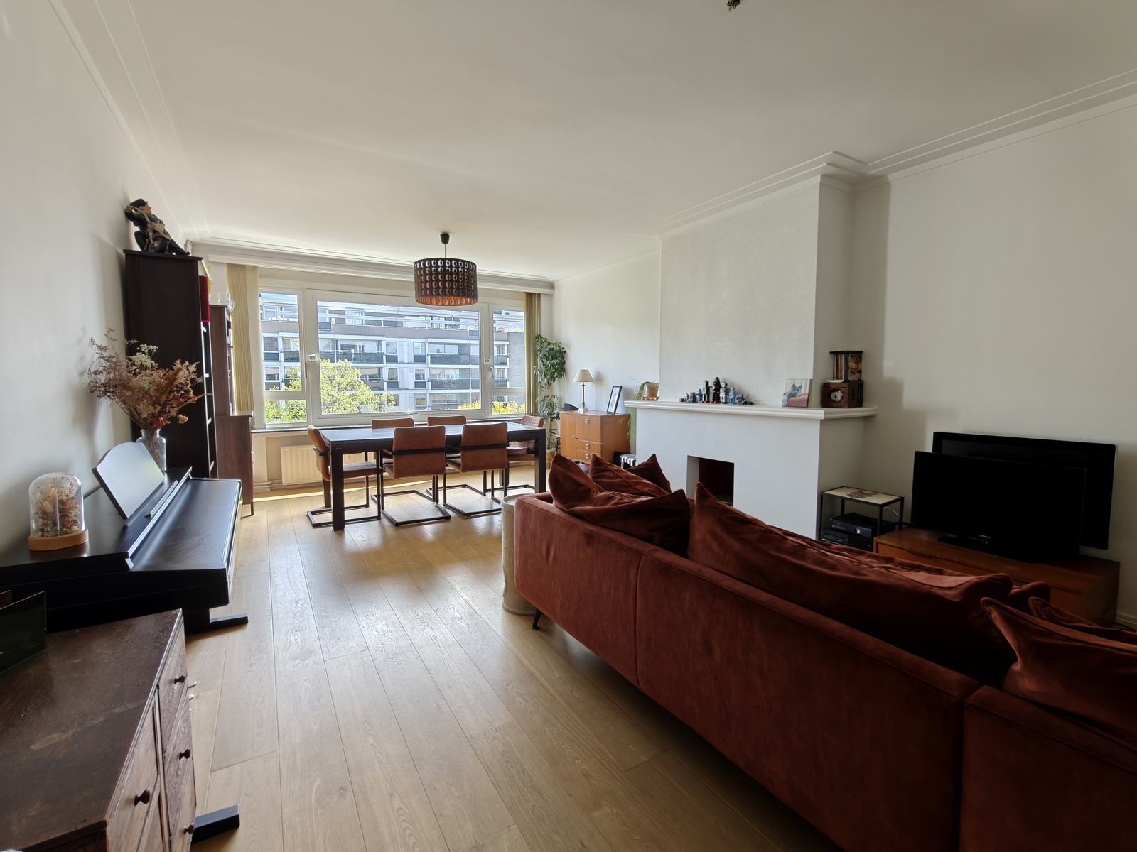 Lichtrijk en ruim 2 slpk app ca 111m² te Fruithoflaan  - foto 2
