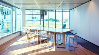 Kwalitatieve kantoren van 6.027 m² te huur. Ook andere oppervlaktes mogelijk van 500 m² tot 6.027 m². De kantoren maken deel uit van Airport...