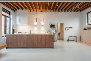 Dit prachtige volledig gerenoveerde pand (2021) is gelegen in het bruisende historische centrum van Antwerpen. Een overvloed aan winkels,...