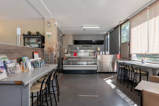 Commercial for rent in Olen