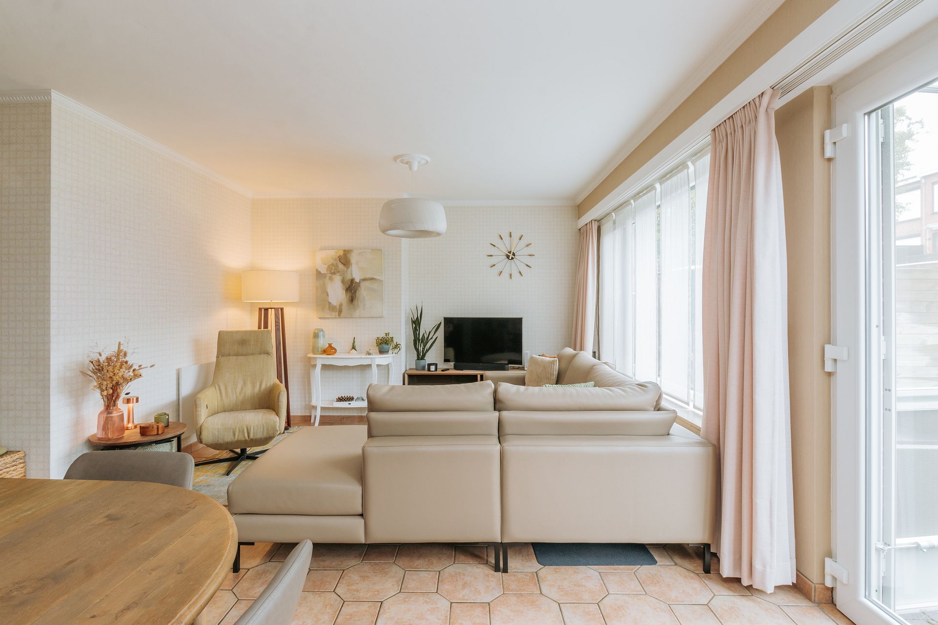 Gezinswoning met vier slaapkamers + tuin en garage - foto 4