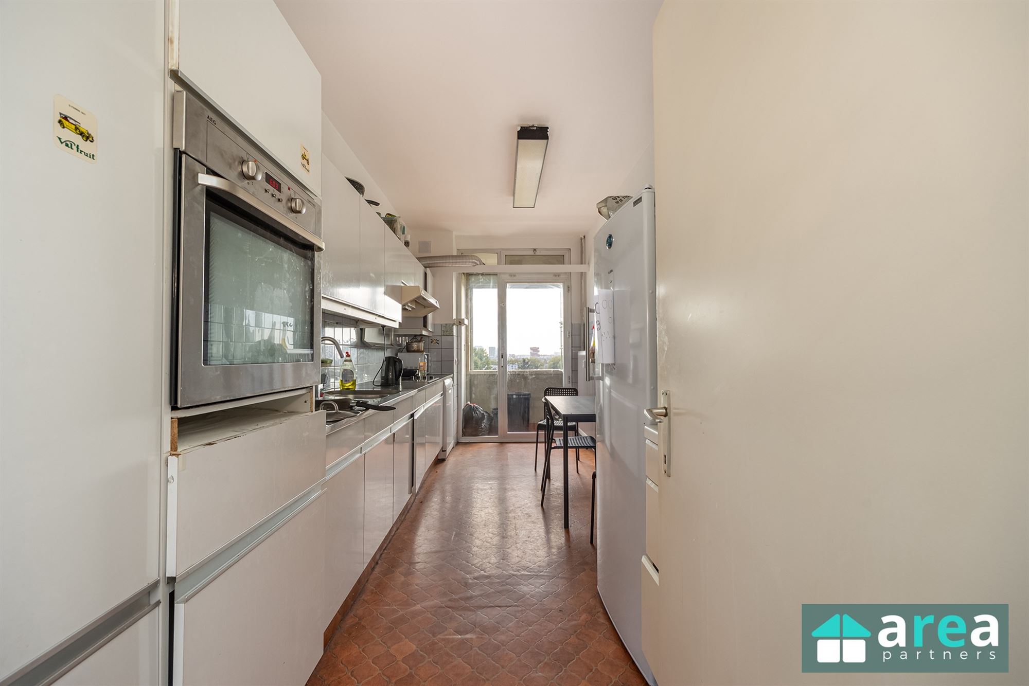 Zeer groot appartement (190m²) met 4 slaapkamers en 3 badkamers - foto 5