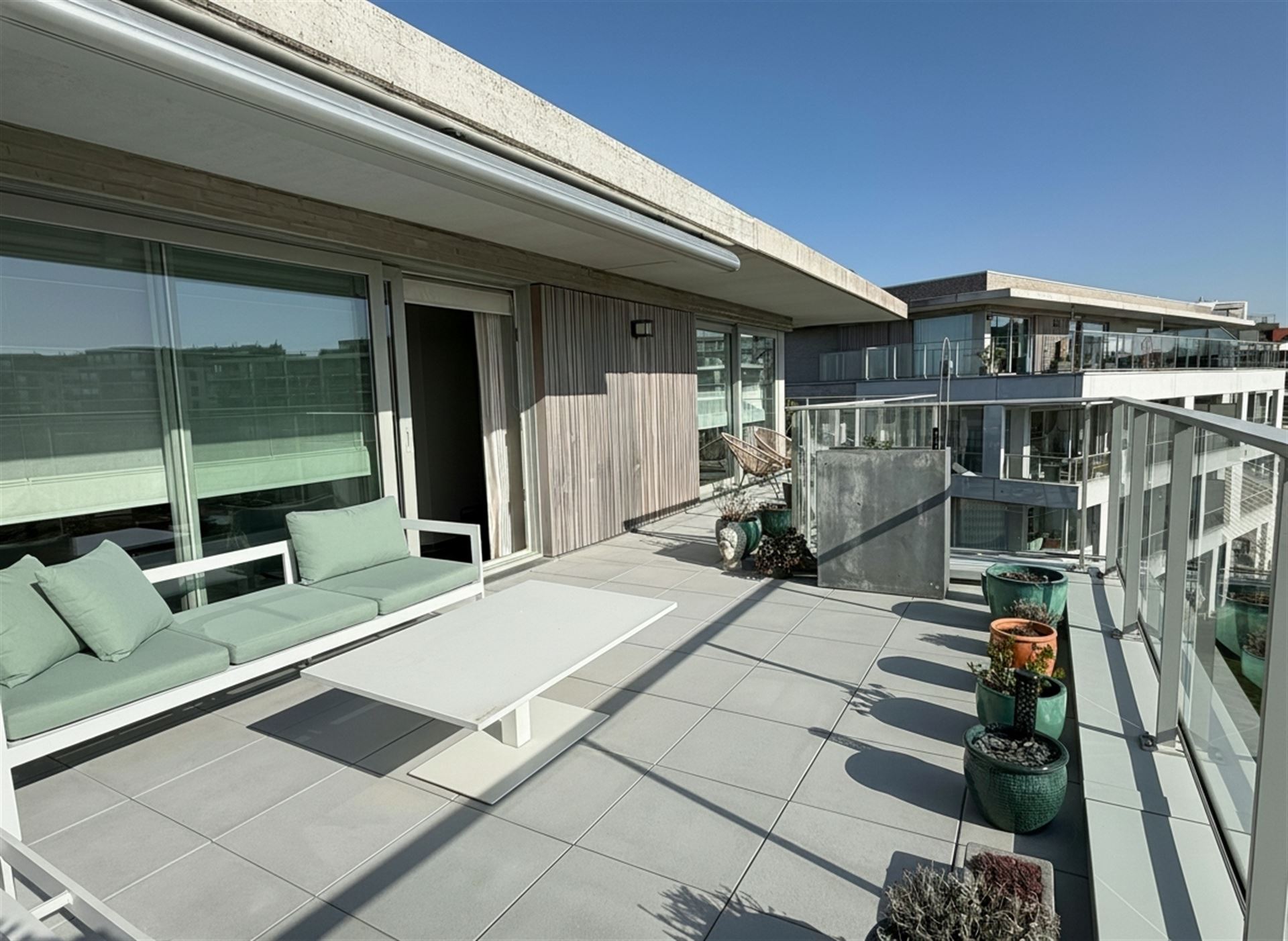 SOUS OPTION Superbe penthouse 3 ch avec splendide terrasse - photo 4