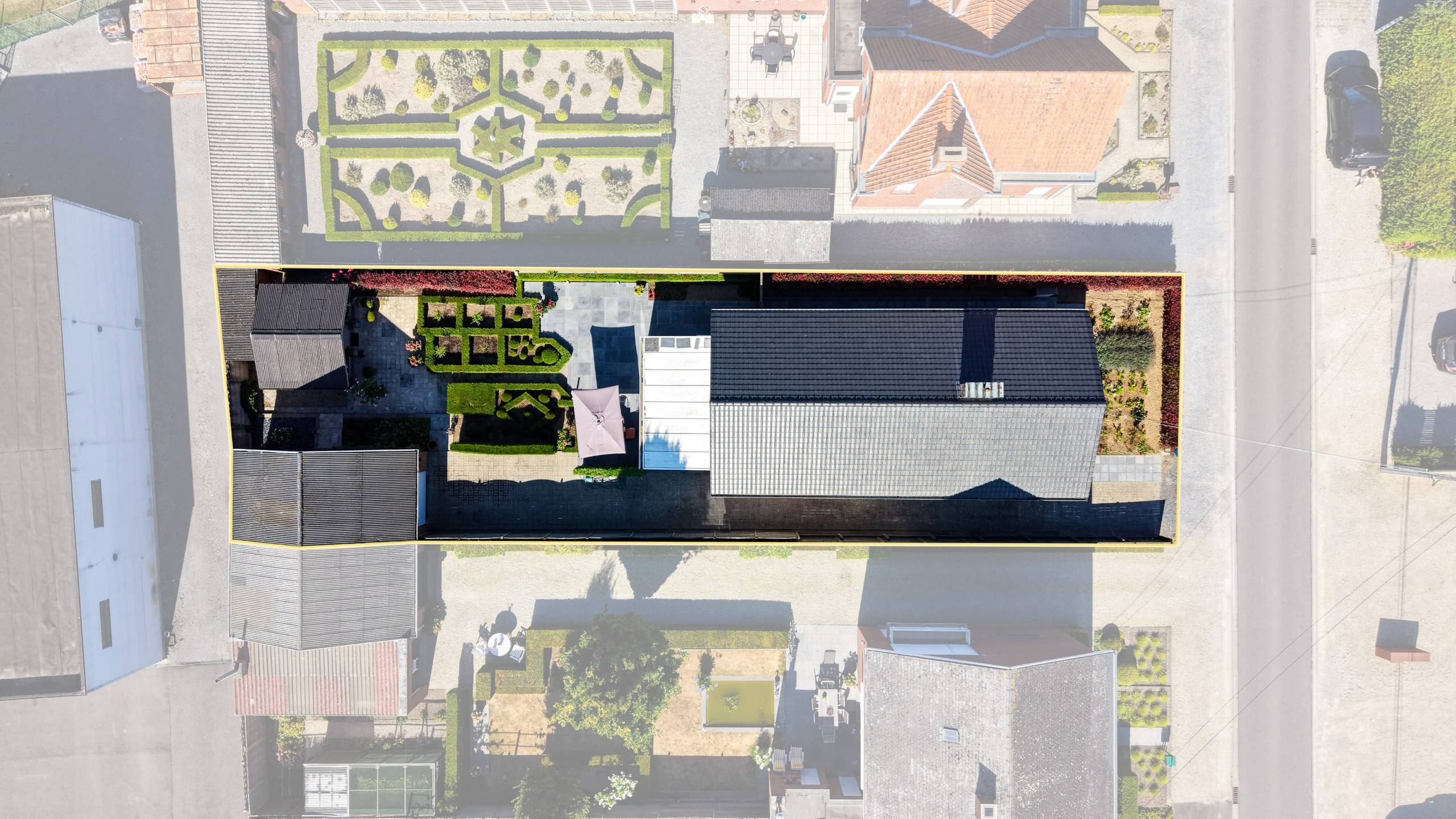 Gelijkvloerse bungalow met 2 slaapkamers, garage en tuin in Meulebeke - foto 4