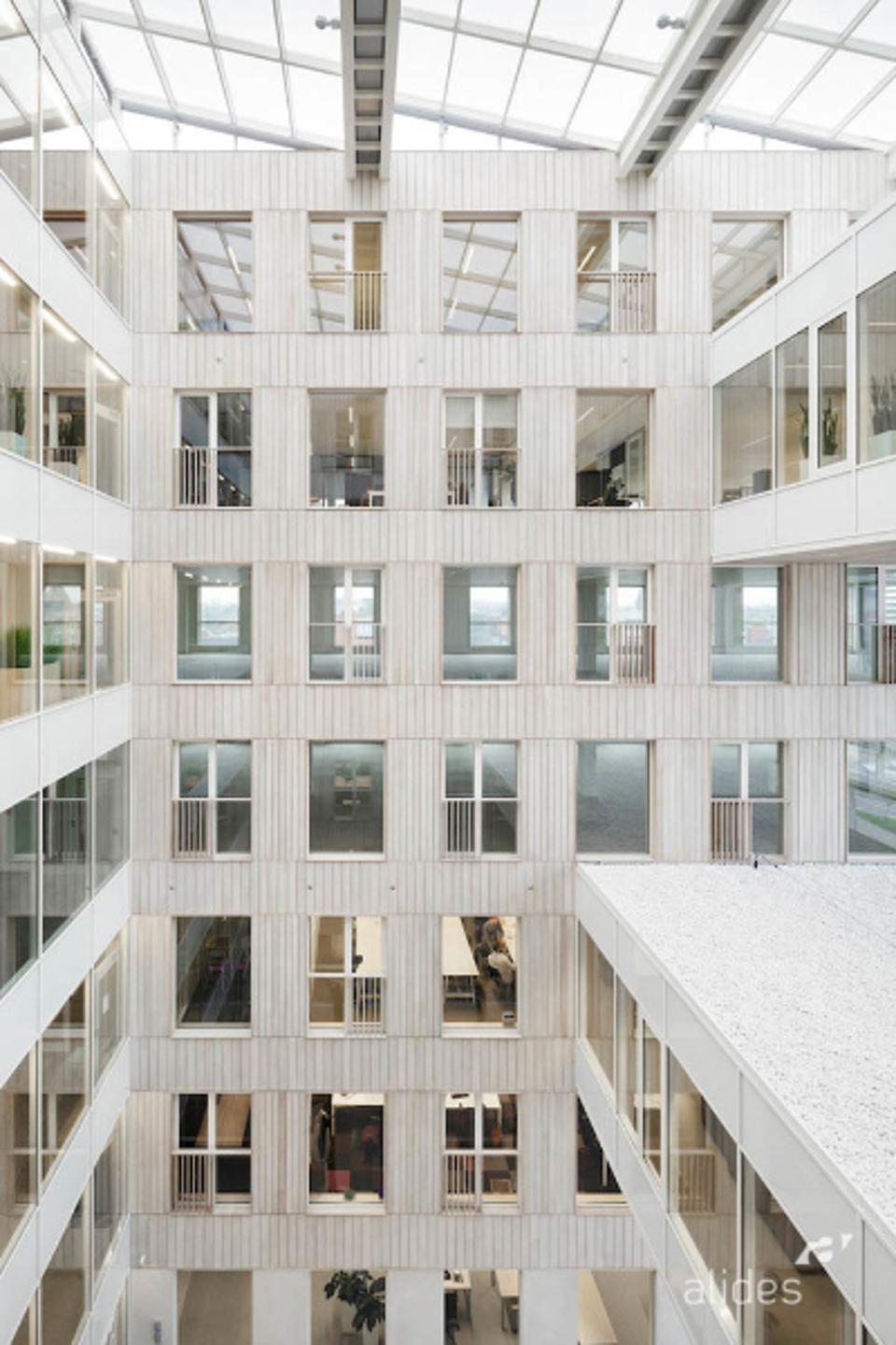 Commercial for rent in Ghent - photo 5