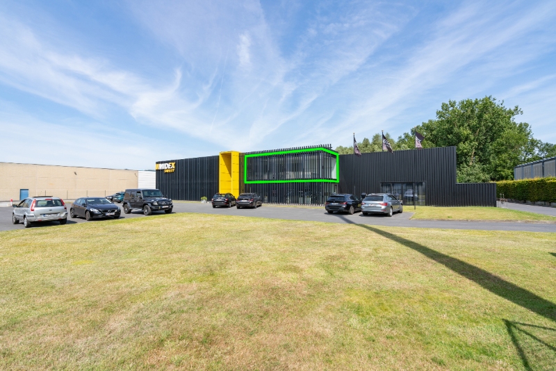 Commercial for rent in Roeselare - photo 1