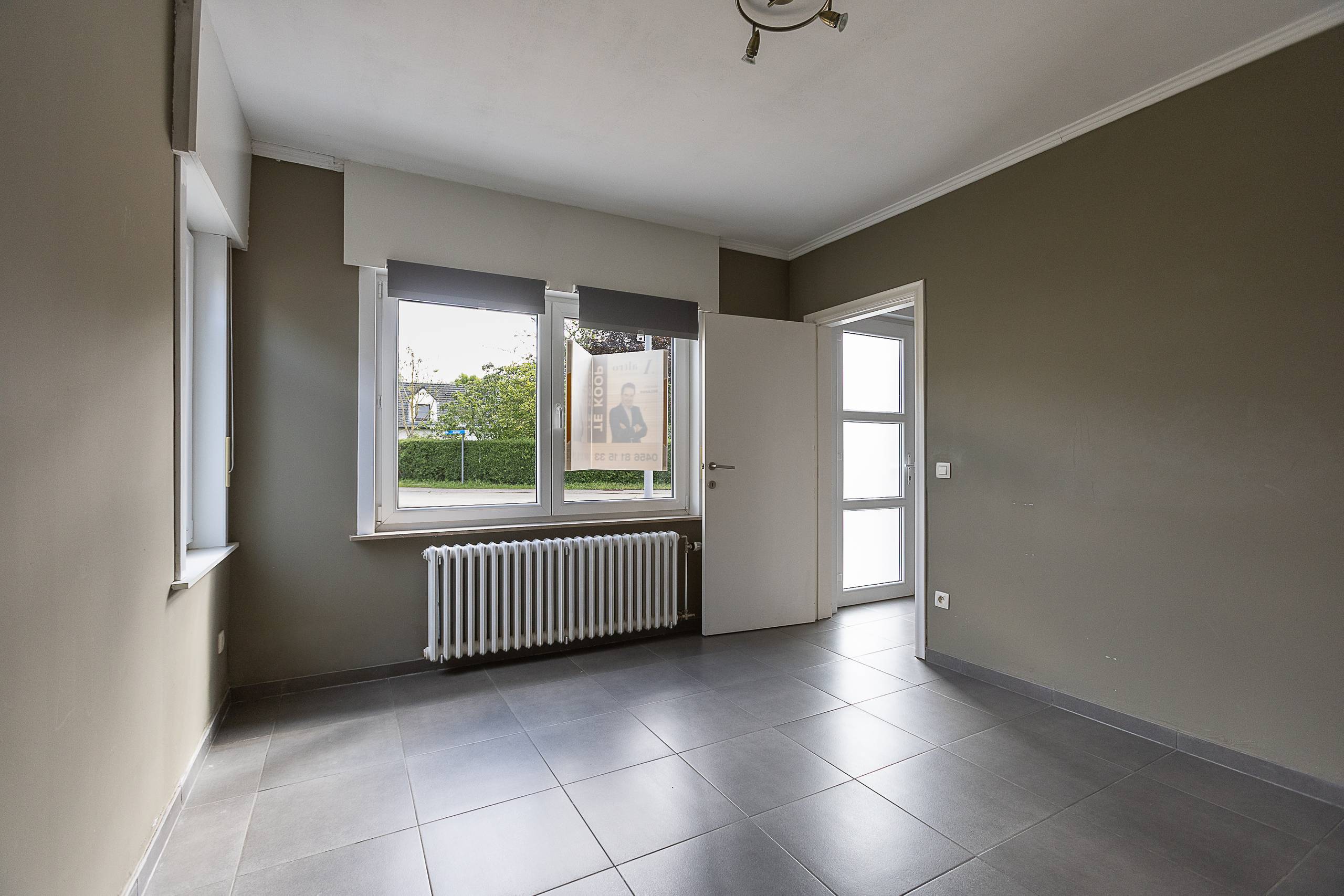 Charmant en verrassend ruim huis te koop in Aalter - foto 2