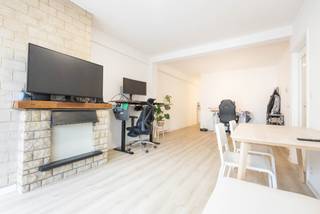 En plein cœur de Waterloo, découvrez cet appartement entièrement rénové, idéalement situé à proximité immédiate de toutes les commodités et...