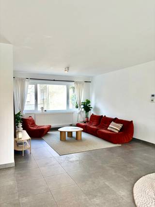 Modern 2-slaapkamer appartement met terras op toplocatie!Ben je op zoek naar een instapklaar appartement op een uitstekende ligging in Gent? Dan is...