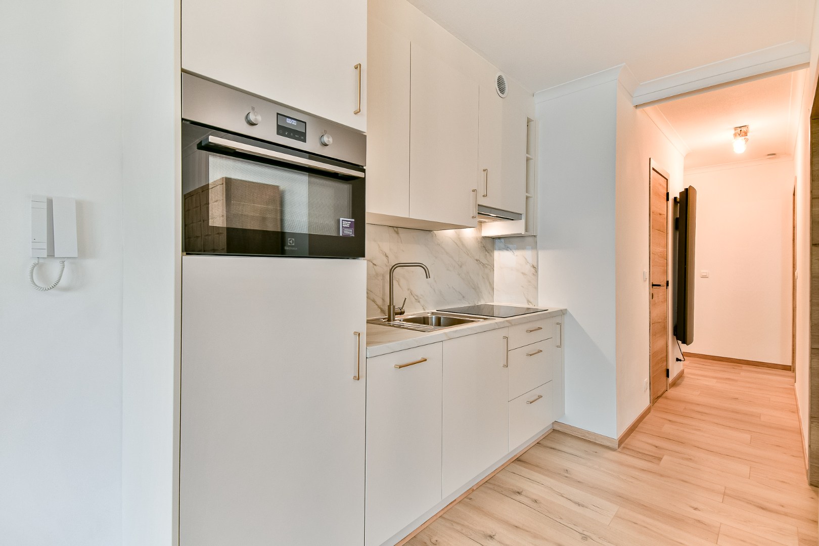 Centraal gelegen éénslaapkamerappartement - foto 4