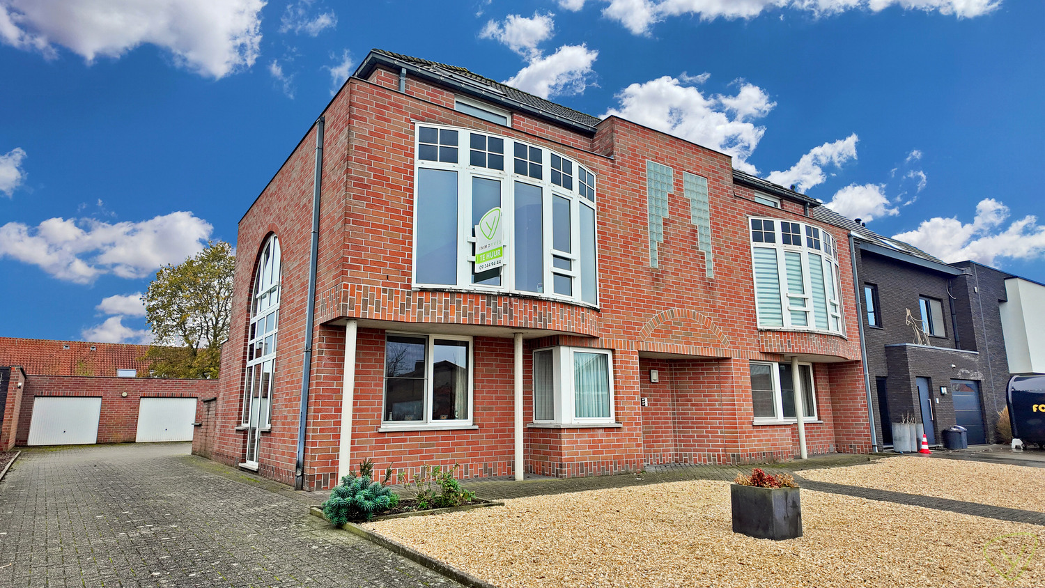 Ruime en lichtrijke duplex op een rustige locatie in Bassevelde! - foto 1