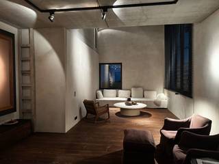 <p>Exclusief app ontworpen en ingericht door Axel Vervoordt</p><p>Op de iconische Kanaalsite in Wijnegem bevindt zich dit uitzonderlijke gelijkvloers appartement waar architectuur, kunst, authenticiteit en verfijnde luxe samenkomen.</p><p>Dit éénslaapkamerappartement werd volledig ontworpen en ingericht door Axel Vervoordt.<br />Van de architecturale lijnen tot de materiaalkeuze, het maatwerk en de verlichting: alles werd als één harmonieus geheel geconcipieerd.</p><p>Het resultaat is een interieur met een uitzonderlijke rust en verfijning.<br />Tijdloze elegantie, hoogwaardige materialen en een ongeëvenaarde aandacht voor detail bepalen de sfeer..</p><p>Ingetogen luxe tot in het kleinste detail<br />De royale leefruimte vormt het hart van het appartement en biedt een bijzonder gevoel van ruimte.<br />De afzonderlijke keuken werd volledig geïntegreerd in het interieur, combineert een verfijnde uitstraling met hedendaags comfort en is uitgerust met hoogwaardige Miele en Gaggenau-toestellen, dewelke functionaliteit en design op het hoogste niveau verenigen.</p><p>Doorheen gans het appartement zorgen exclusieve ingemaakte maatwerkkasten voor een naadloze integratie van bergruimte en interieur. Alles is zorgvuldig ontworpen om de architectuur en de rust van de woning te versterken.</p><p>Ook de slaapkamer is volledig in lijn met de sfeer van de rest van het appartement.</p><p>De luxueus uitgewerkte badkamer beschikt over een dubbele lavabo, ruime douche en ligbad.<br />Een afzonderlijk toilet vervolledigt het geheel.</p><p>Inbegrepen ook 1 ruime autostaanplaats en afgesloten berging in de ondergrondse parking.</p><p>Dit alles op een plek met een internationale uitstraling, een uitgesproken architecturale identiteit en een bijzondere culturele betekenis.<br />Kortom, een zeldzame woonbeleving.<br />Dit appartement richt zich tot wie het verschil herkent tussen mooi en bijzonder.<br />Een zeldzame kans om een volledig door Axel Vervoordt ontworpen en ingericht appartement te verwerven op de unieke Kanaalsite in Wijnegem.</p>