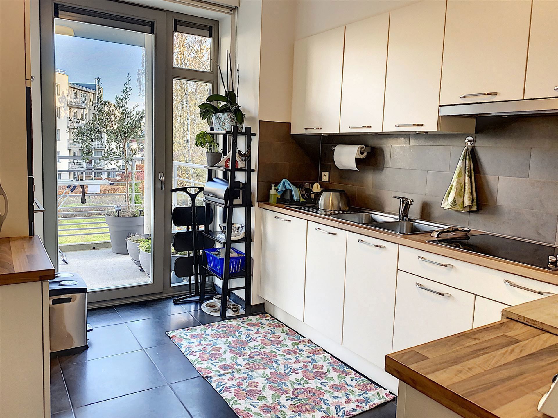 Mooi appartement met 2 slaapkamers + parkeerplaats - foto 5