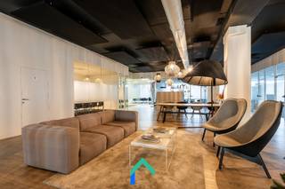 Commercial for rent in Lochristi