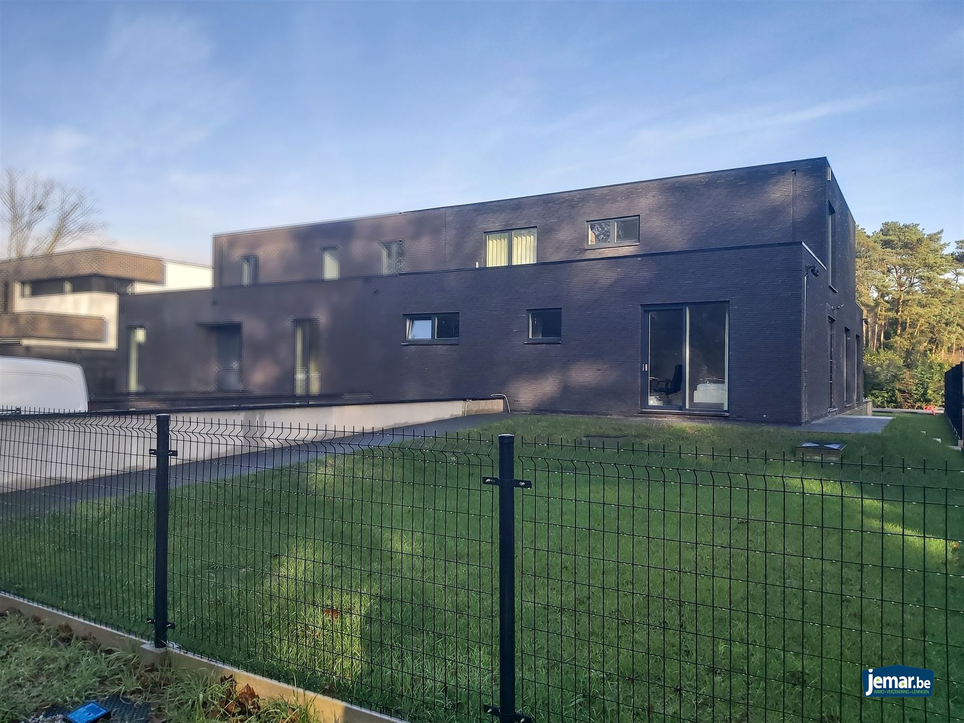 Maison à vendre à Maasmechelen avec 4 chambres - photo 2