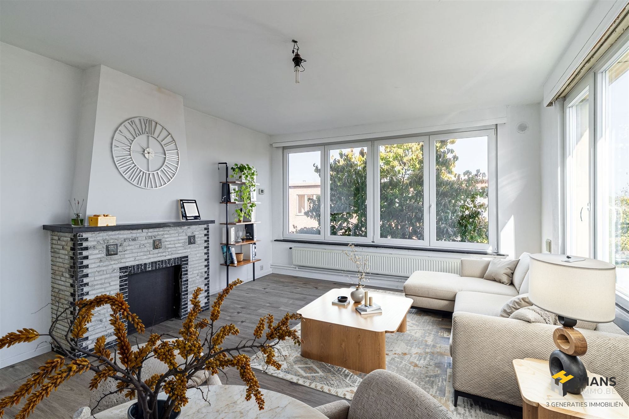 Verzorgd afgewerkt hoekappartement (71 m²) met 1 slaapkamer en veel lichtinval op een gunstige locatie in Deurne. - foto 1