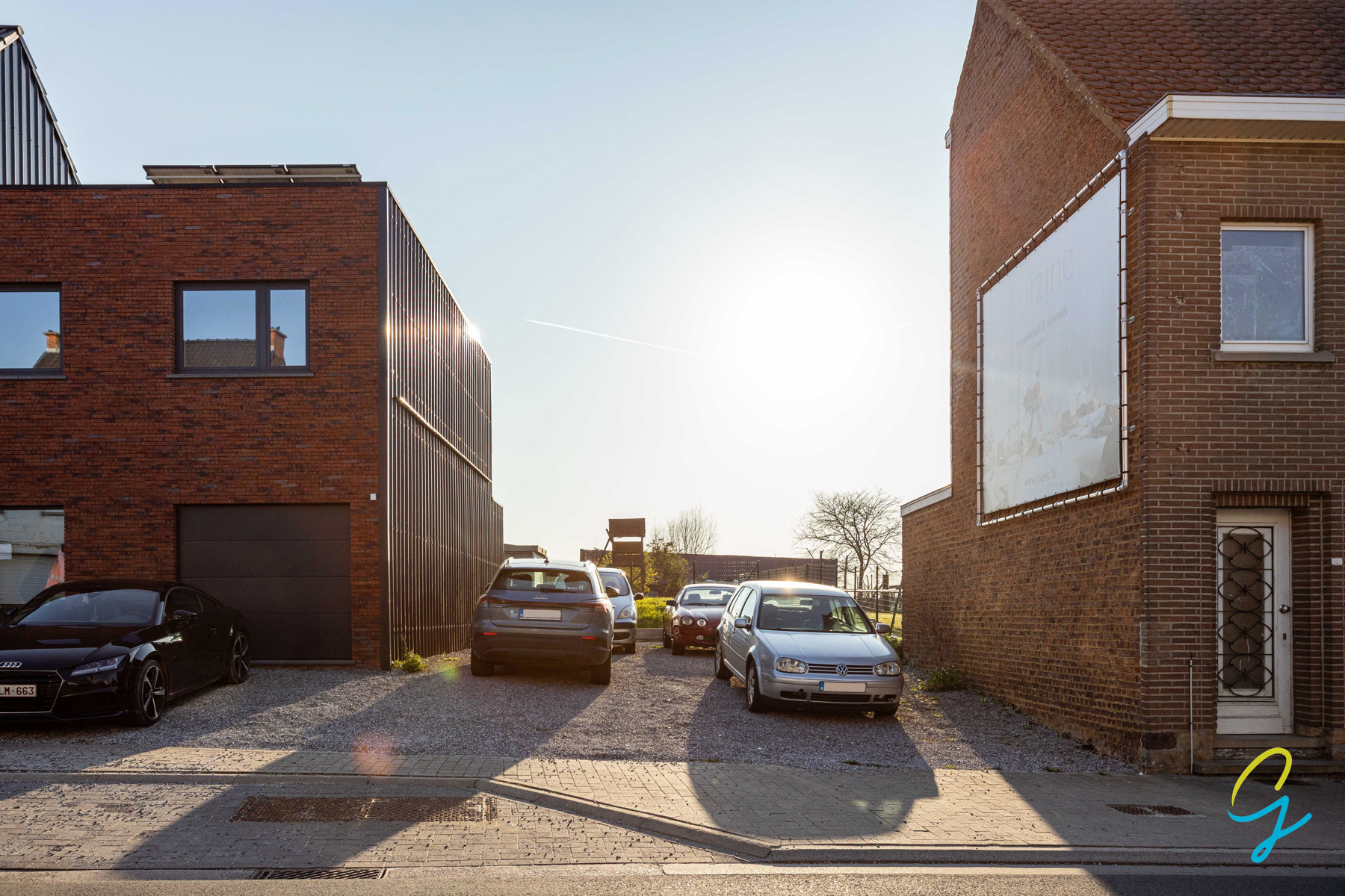 Bouwgrond voor gesloten bebouwing met voorbeeldwoning; - foto 3