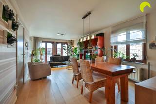 In de gezellige woonwijk Neerland, bieden wij u dit instapklare appartement op de eerste verdieping van een zeer verzorgd gebouw.Bij het appartement...