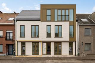 Dit prachtig, nieuwbouwappartement is gelegen in het bruisende Putte-Kapellen. Winkels, scholen en het openbaar vervoer zijn allemaal terug te...