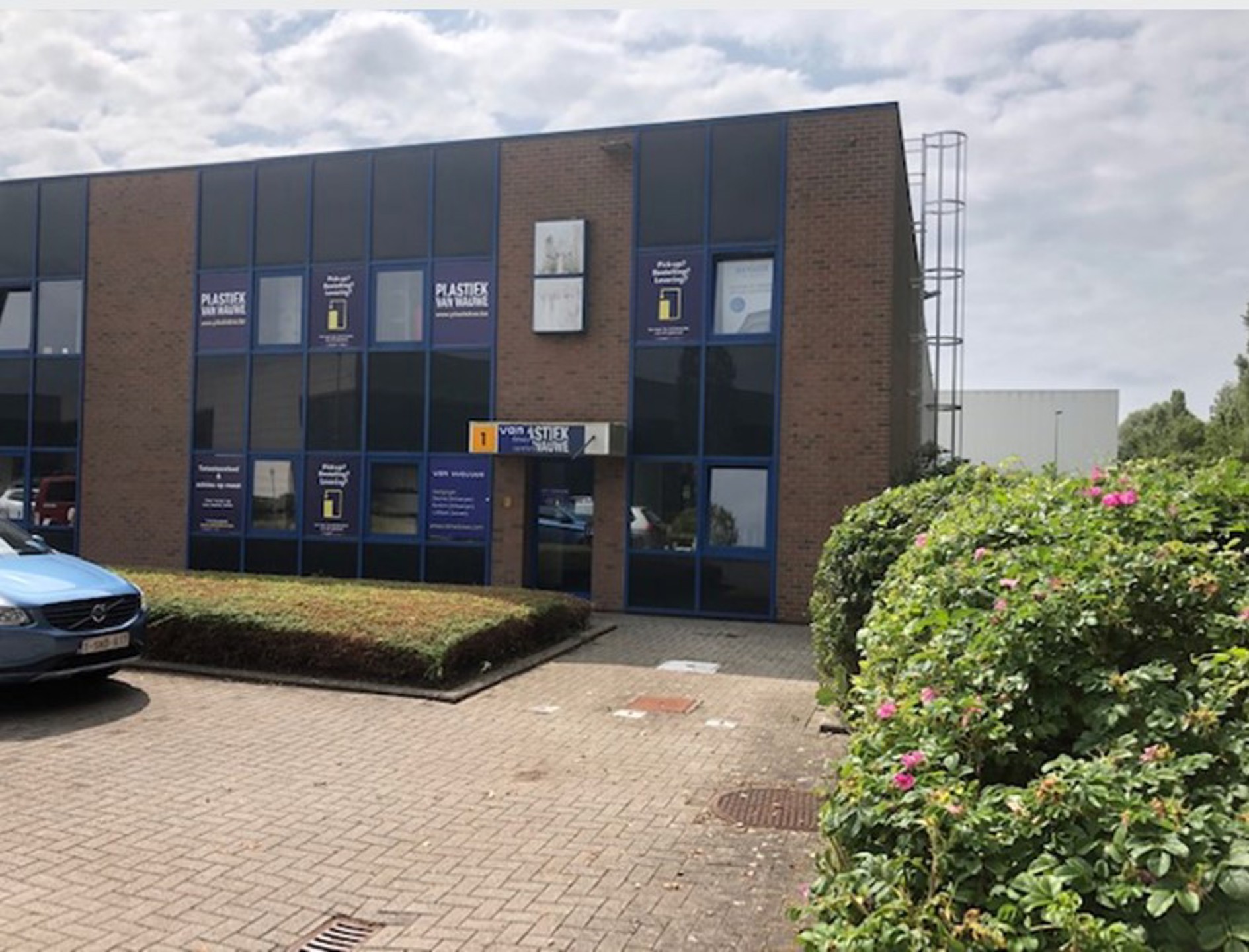  Unit 1  - Magazijn 545m² met kantoor te huur - foto 4