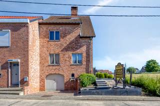 House for sale in Roosdaal
