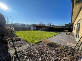 GOEDGELEGEN O.B. (nabij Stropersbos) (label C !!) Bent u op zoek naar een te renoveren open bebouwing in een zeer rustige omgeving op toplocatie...