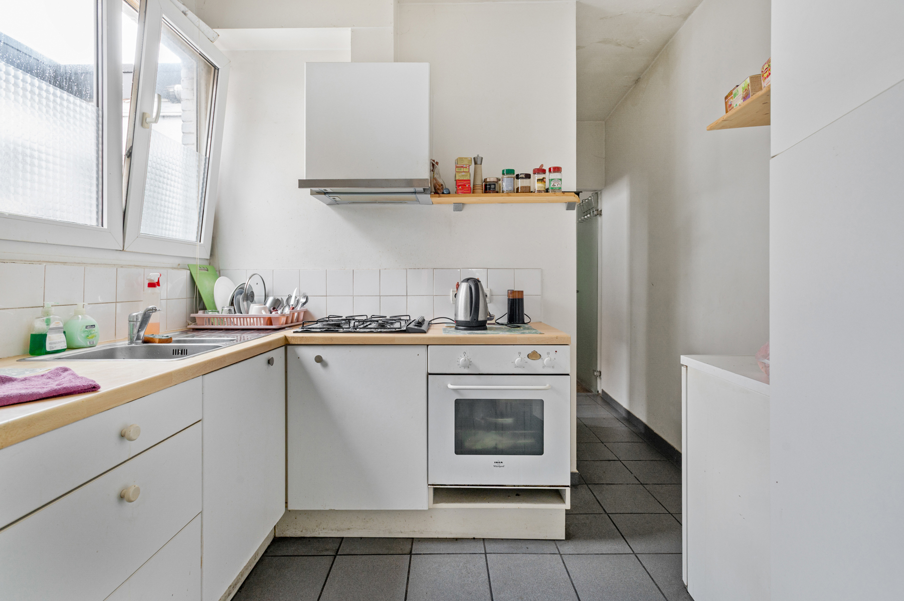 Te renoveren appartement in de bruisende stad - foto 4