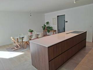 Exclusieve nieuwbouwwoning in Vriesdonk (Brasschaat)In de gegeerde en rustige wijk Vriesdonk, nabij het centrum van Brasschaat, bevindt zich deze...