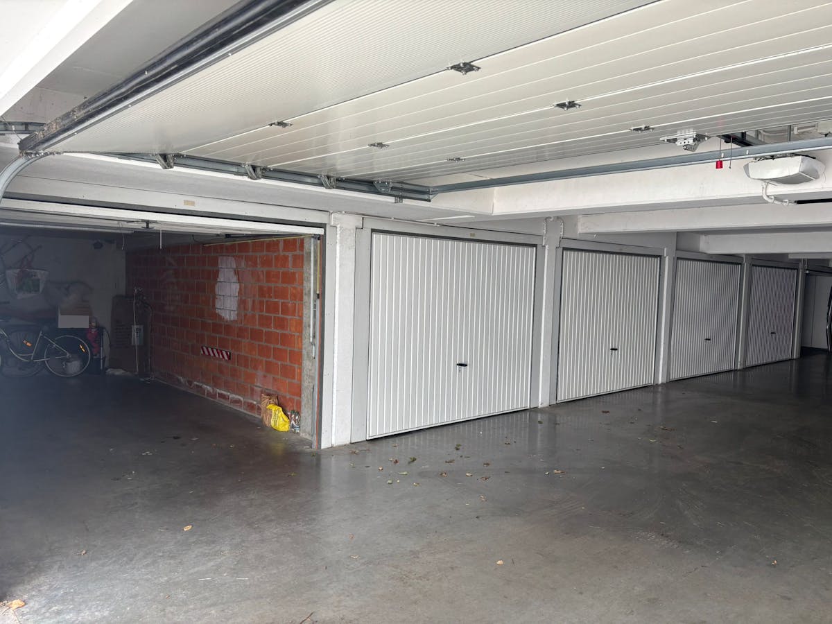 Garage box situé au centre de la ville à vendre à De Warande ! - photo 4