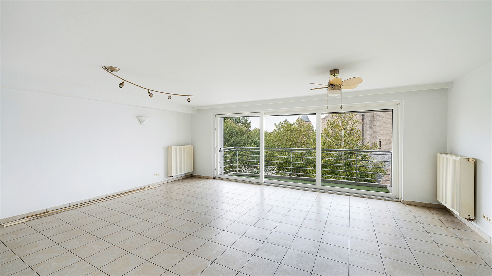 Ruim, breed appartement (105m²) te koop - foto 4