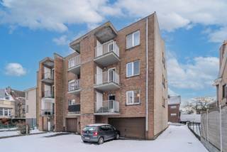 TOP INVESTERING!Dit goed onderhouden appartement van ca. 70 m² is gelegen in het hartje van de Sint-Elisabethwijk in Kortrijk, een uiterst gegeerde...