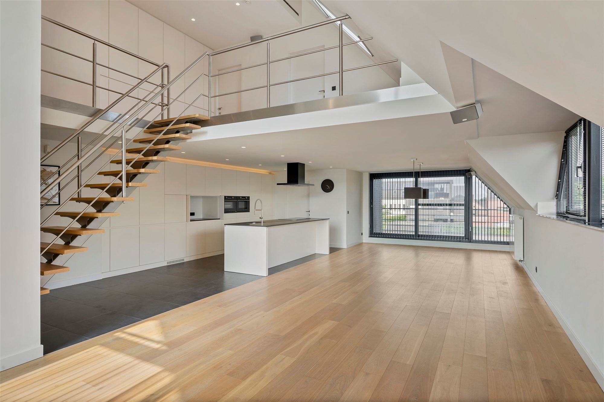 Luxe duplex appartement met vele mogelijkheden - foto 4